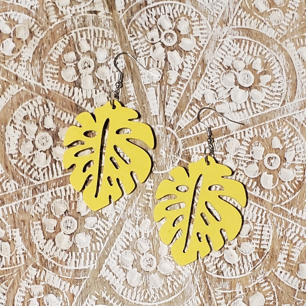 Monstera Earrings